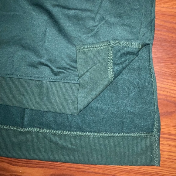 NWT Rae Dunn “Merry” Lightweight Sweatshirt - Picture 5 of 7